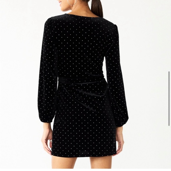 Nwt! Nine West 4x black studded velvet wrap dress - Picture 3 of 10